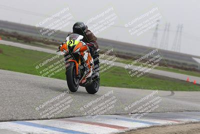 media/Nov-30-2025-TrackDaz (Sun) [[d8b22663df]]/B Group/Session 5 (Wheelie Bump)/